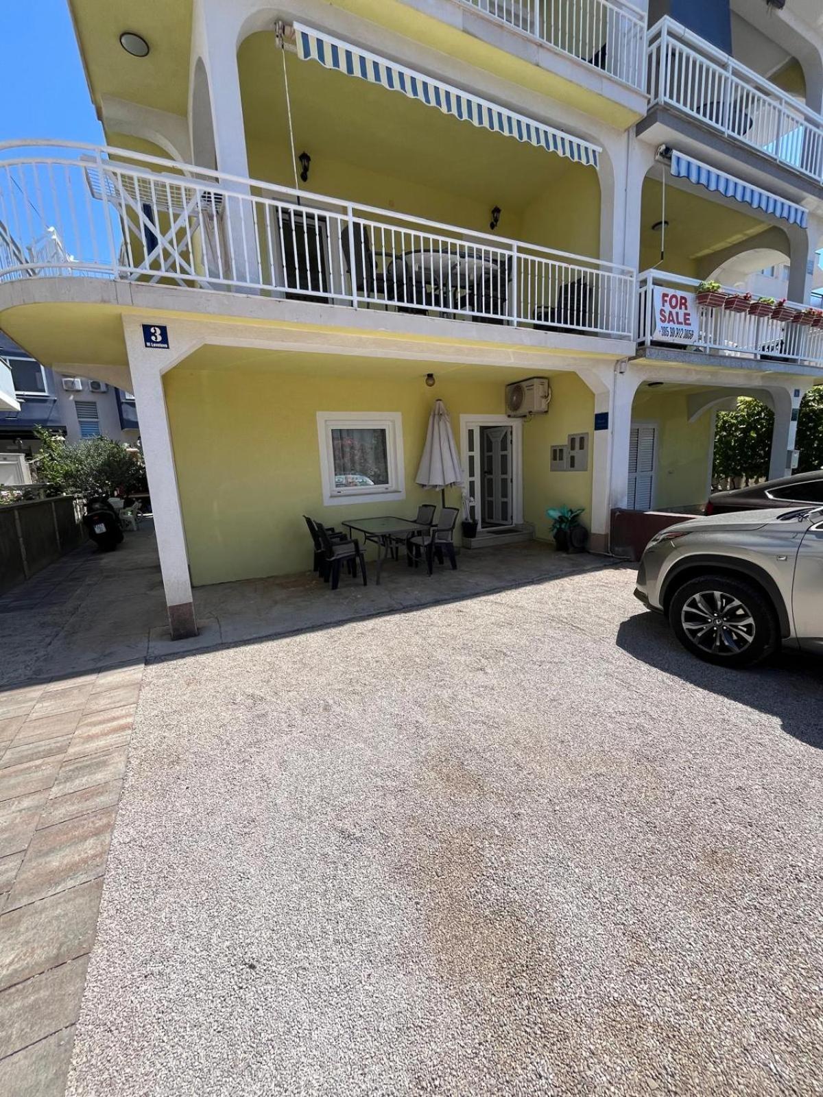 Ana Lovetovo Vodice Eksteriør billede